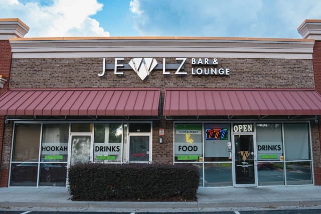 Jewlz Lounge on Instagram, photo 1