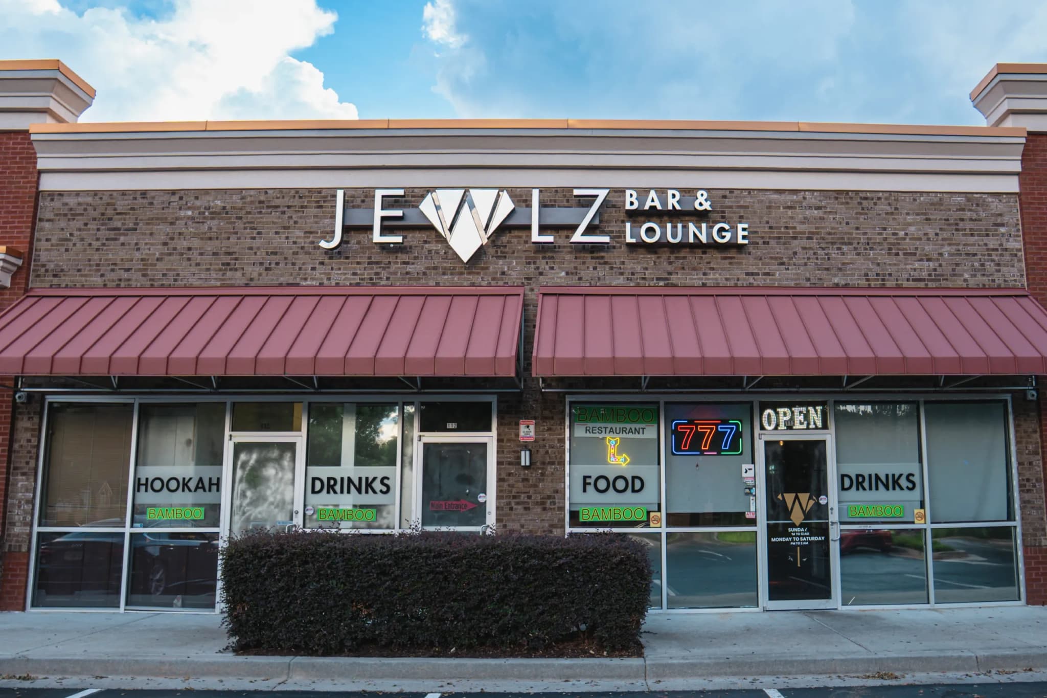 The Jewlz Bar & Lounge storefront on Grayson Hwy in Lawrenceville